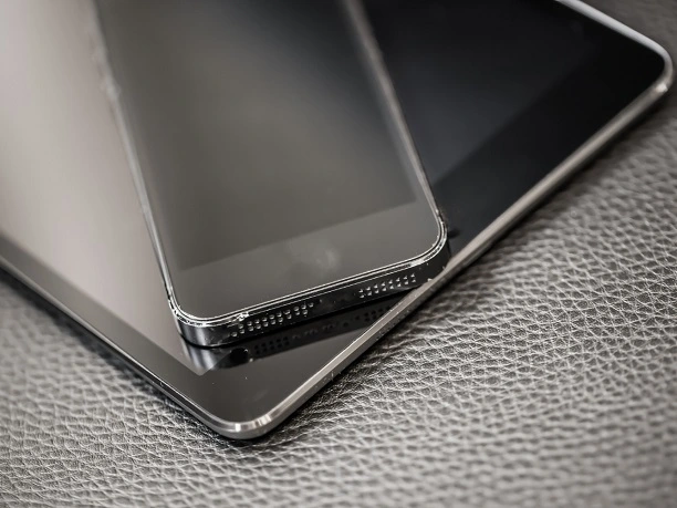 전자 제품에 사용되는 ANKE 창 필름