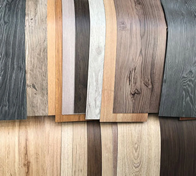 왜 일부 PVC 장식 필름은 시간이 지남에 따라 쉽게 퇴색합니까?